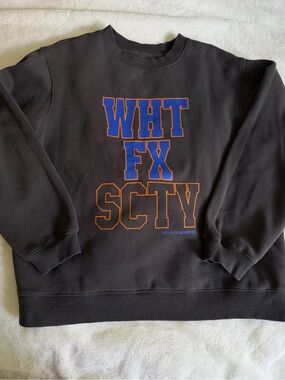 White Fox Sweatshirt Dark Gray Size Medium